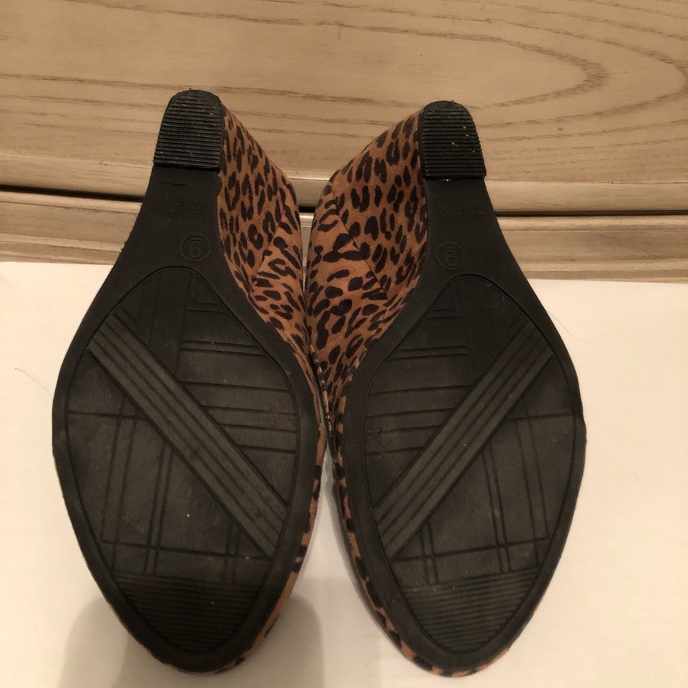 Kenneth Color leopard wedges - Picture 3 of 3